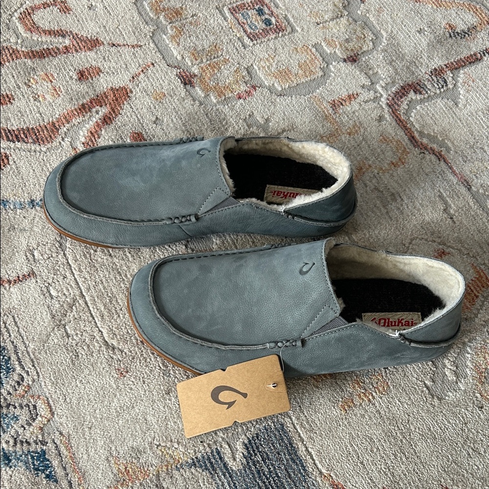 OluKai Men's Blue/Gray 100% Real Leather Shearing Lined Slip-On Loafers